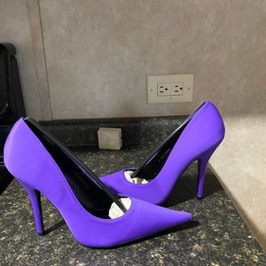 ASOS grape satin finish material heels💜🌸👑